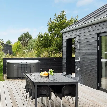 Odinkar - 1km From The Sea By Interhome